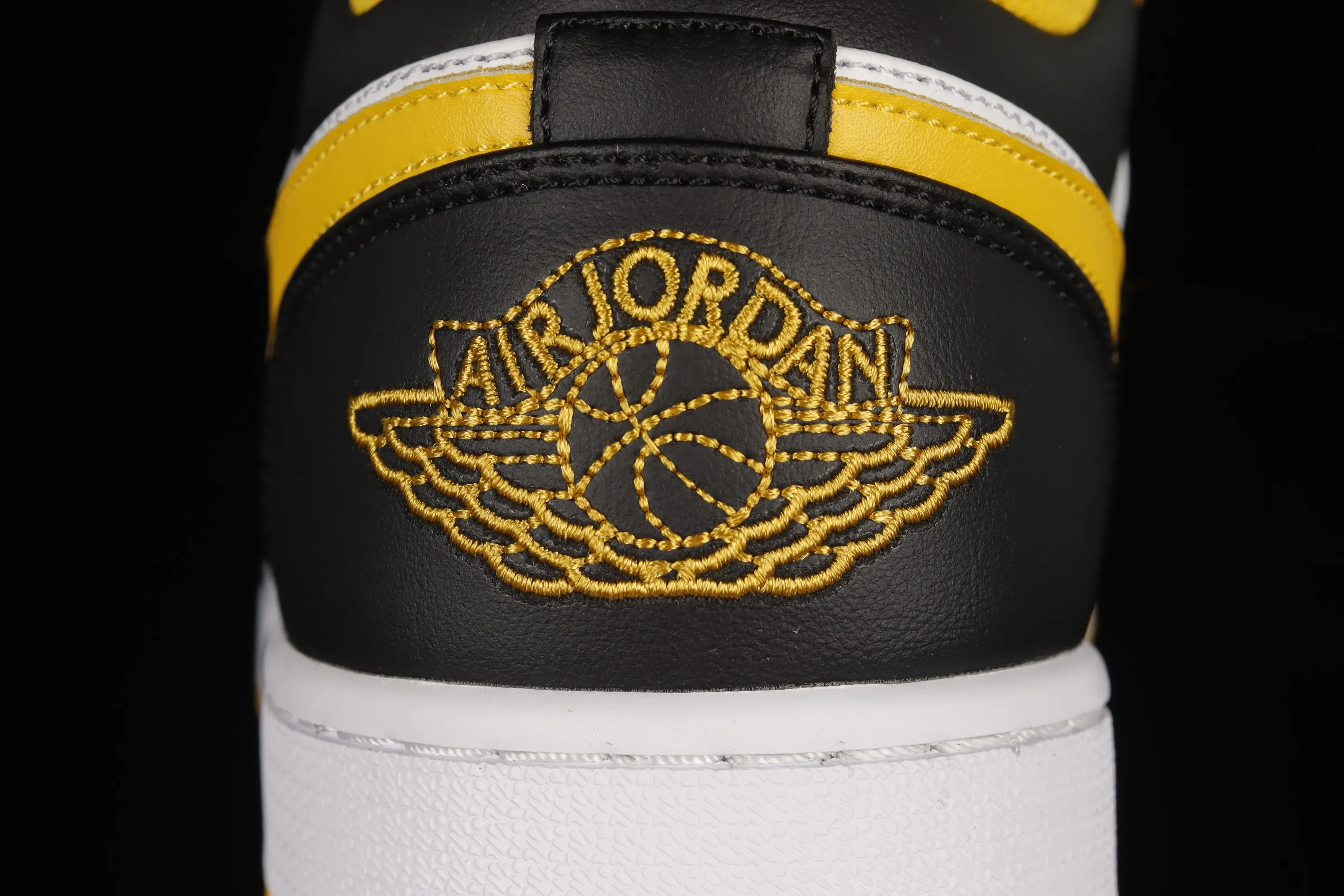 All categories Air Jordan Jordan series basketball shoes Air Jordan 1 Low Air Jordan 1 Low "University Gold" AJ1 Joe 1 University gold medal low-top casual sneakers 553560-701